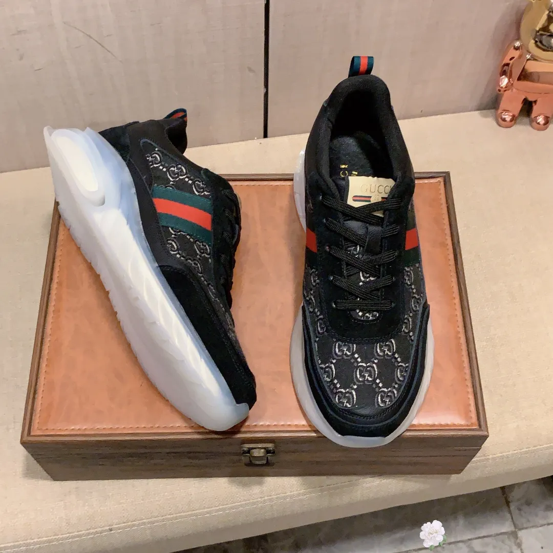 Men's men's shoes💰460💰💰🎩🎩[Lightning][Lightning] "Gucci*" The latest • popular casual shoes, top brand [seduce] luxury ~ purchasing agency, top ~ quality. [Strong] The upper is made of imported breathable cowhide with material ➕ breathable sheepskin feet (•) and fine workmanship. The original stylish and stylish soft rubber wear-resistant and non-slip outsole is light and comfortable on the feet. The real thing looks better when taken in real life. 013: code: 38-44, 4️⃣ colors